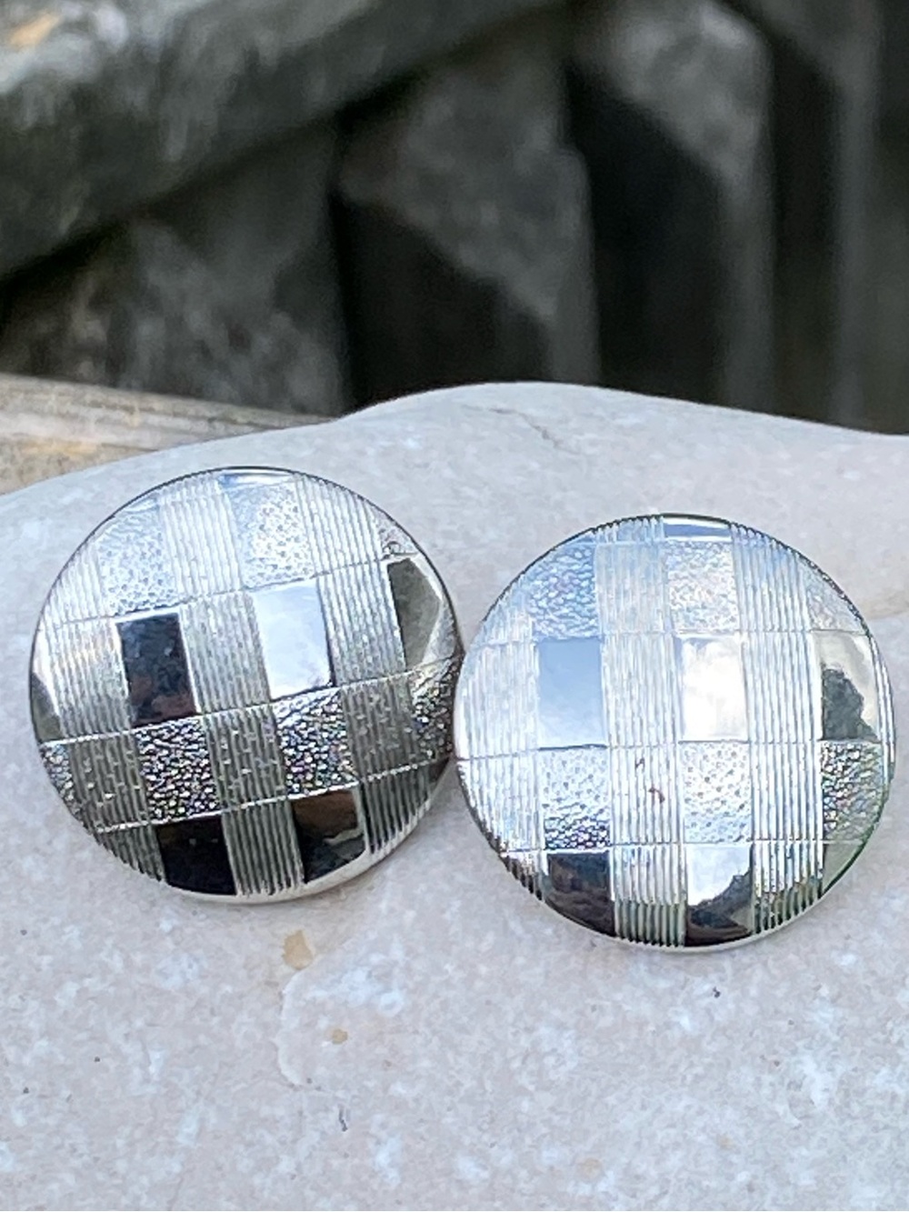True vintage 80’s earrings round button Silver Tone Textured Grid Earrings